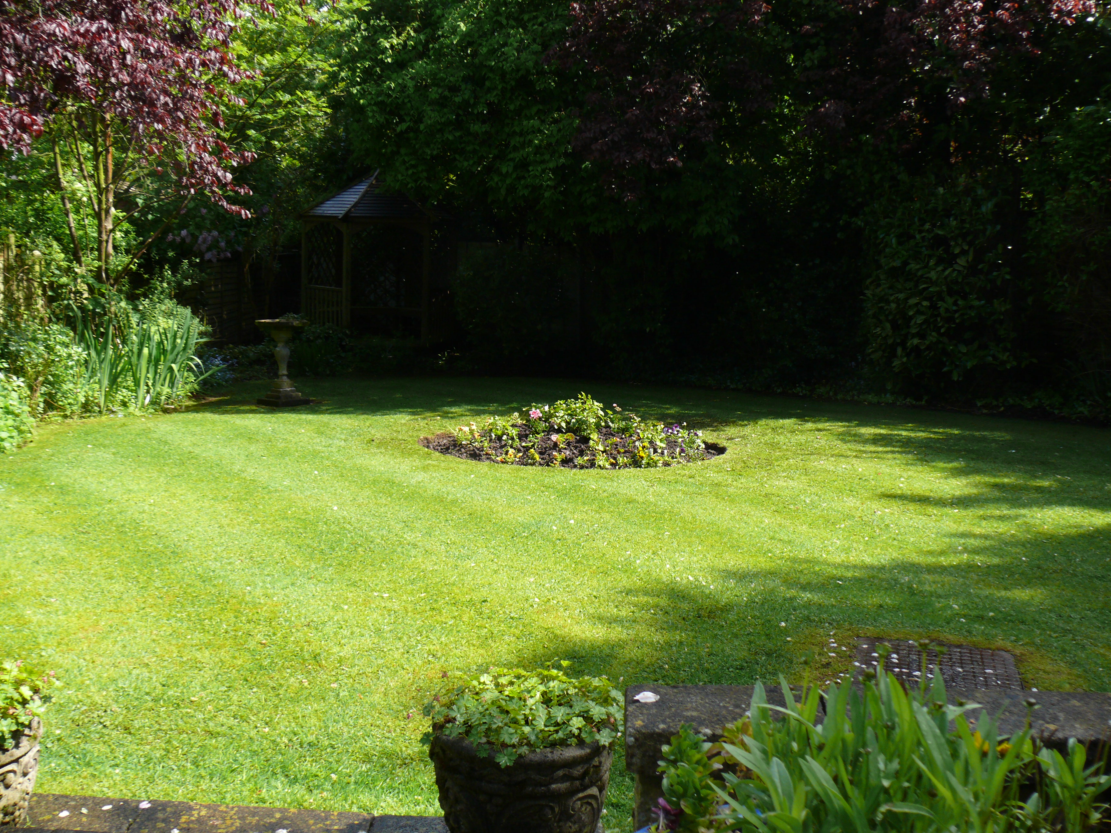 Mowing and edging of lawn - Gardener in Stoke-on-Trent