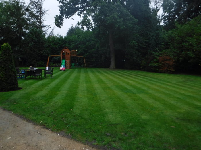 Lawn Mowing - Professional Gardener in Keele Lawn Mowing - Professional Gardener in Keele