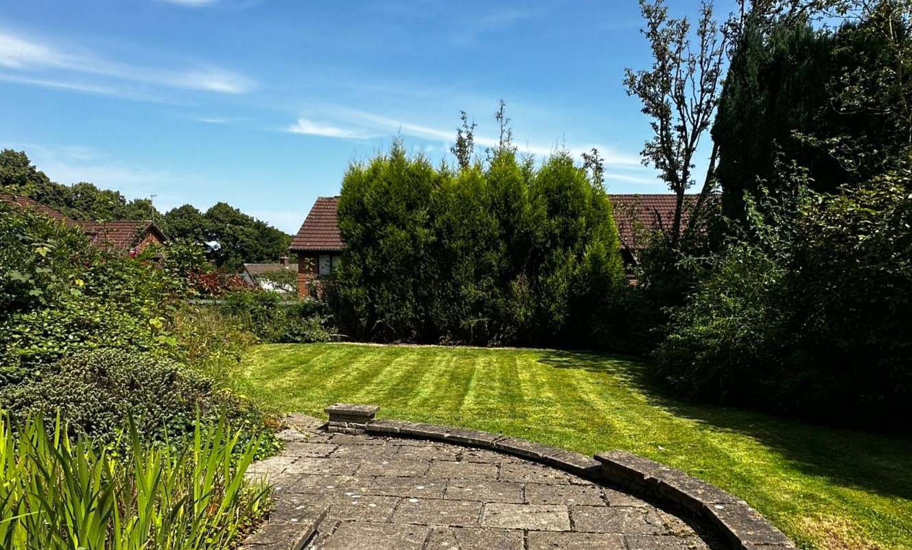 Gardener in Porthill