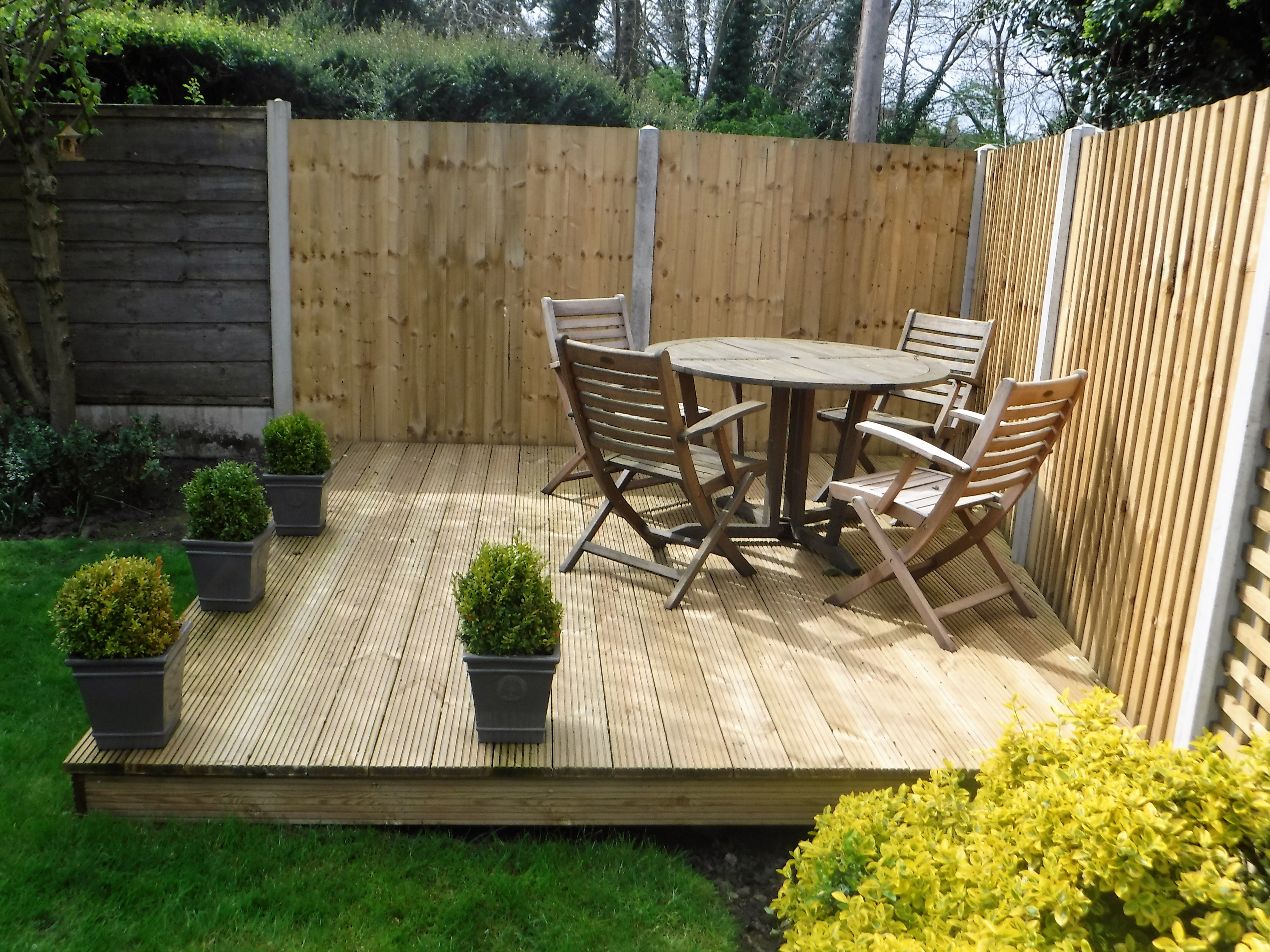 Decking and Fencing - Alfresco Dining