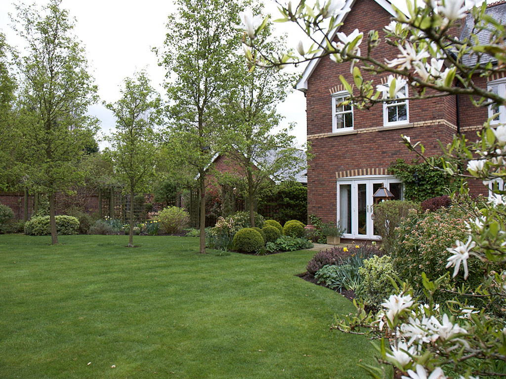 Gardener in Alton